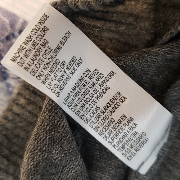 Democracy 2X sweater NWT - Picture 8 of 10